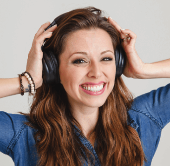 Shaina Weisinger CEO of Podcast Memes